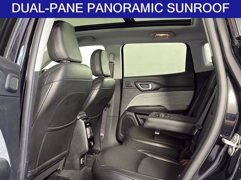 Used 2022 Jeep Compass Latitude w/ Sun and Sound Group image 21