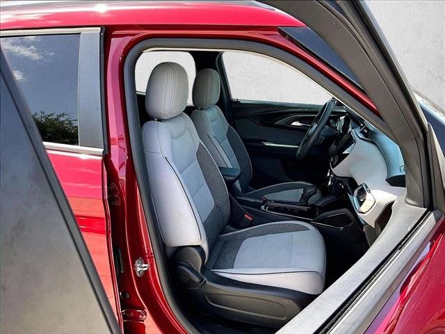 Used 2021 Chevrolet TrailBlazer LT w/ Convenience Package FWD image 9