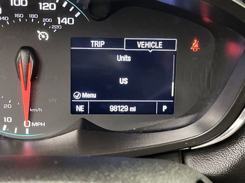 Used 2019 Chevrolet Trax LT w/ Sun & Sound Package AWD/4WD image 15