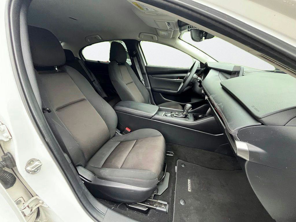 Used 2024 MAZDA MAZDA3 s FWD image 12