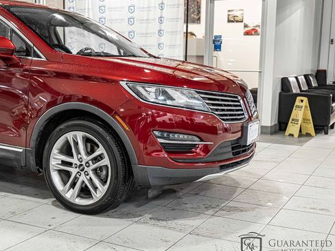 Used 2018 Lincoln MKC Reserve w/ Lincoln MKC Climate Package image 3