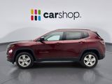 Used 2022 Jeep Compass Latitude image 2