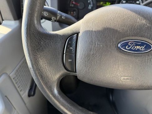 Used 2014 Ford E-150 and Econoline 150 image 26