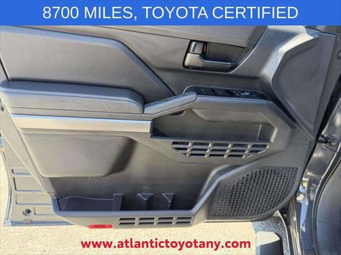 Certified 2025 Toyota Tacoma SR5 AWD/4WD image 24