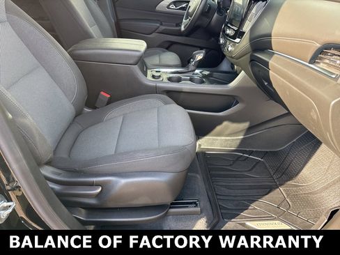 Used 2023 Chevrolet Traverse LT image 45