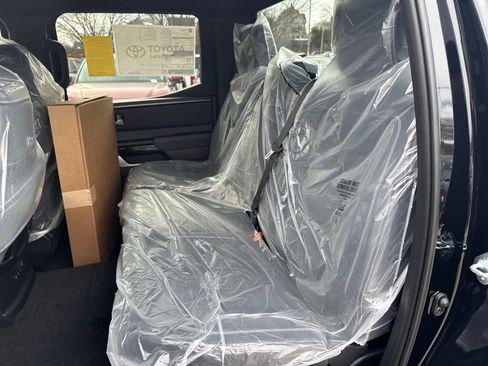New 2026 Toyota Tundra Limited AWD/4WD image 14