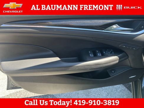 Used 2017 Buick LaCrosse Essence w/ Sun and Shade Package FWD image 10