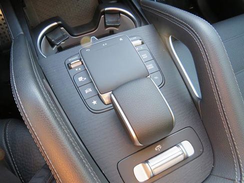 Certified 2023 Mercedes-Benz GLS 580 4MATIC image 15