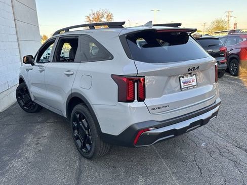 Used 2025 Kia Sorento SX Prestige image 21