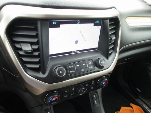 Used 2017 GMC Acadia Denali image 28