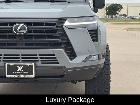 Used 2025 Lexus GX 550 w/ Accessory Package (Z1) AWD/4WD image 3