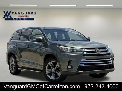 Used 2017 Toyota Highlander Limited Platinum
