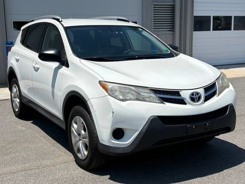 Used 2014 Toyota RAV4 LE FWD image 7
