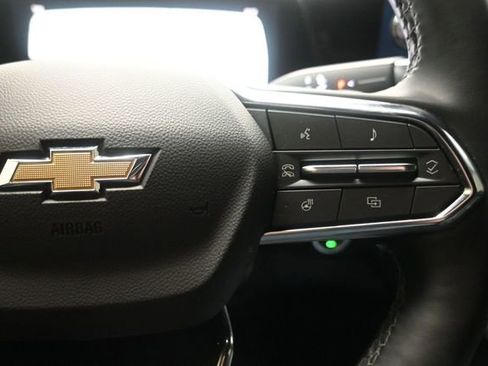 Used 2025 Chevrolet Suburban Premier AWD/4WD image 28
