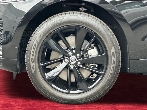 New 2025 Jaguar F-PACE R-Dynamic S image 11