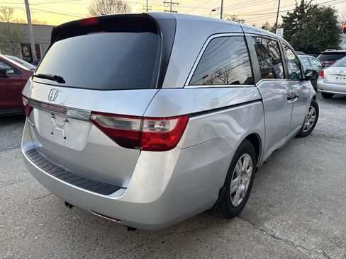 Used 2013 Honda Odyssey LX image 8