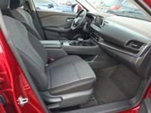 Used 2023 Nissan Rogue SV image 11