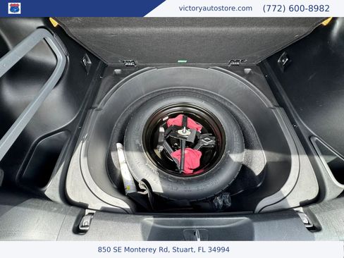 Used 2018 Jeep Cherokee Latitude w/ Altitude Package AWD/4WD image 16