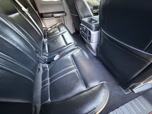 Used 2019 Ford F150 XLT w/ Equipment Group 302A Luxury AWD/4WD image 15