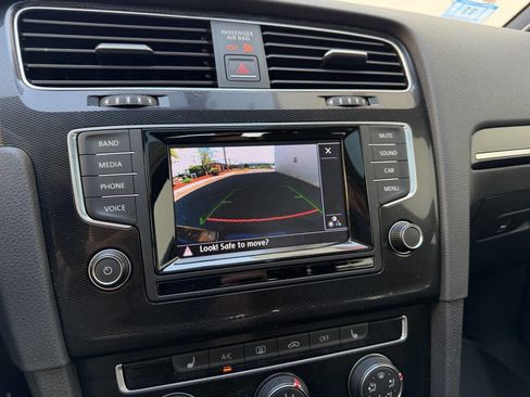 Used 2015 Volkswagen GTI SE w/ Lighting Package (SEL) FWD image 24