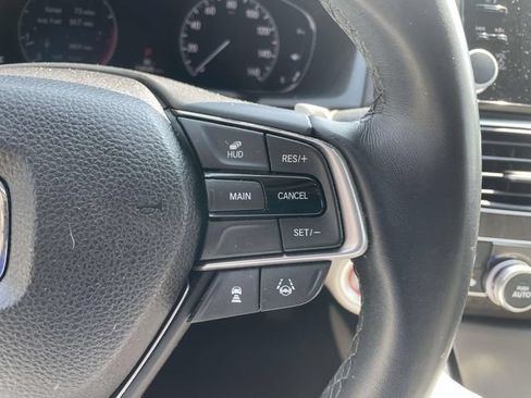 Used 2018 Honda Accord Touring image 27