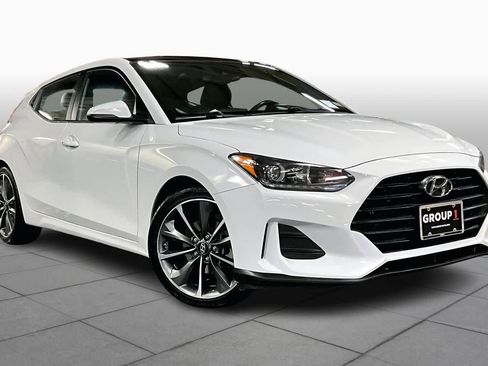 Used 2019 Hyundai Veloster 2.0 Premium image 2