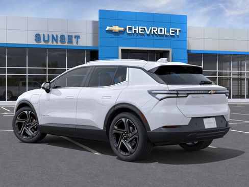 New 2026 Chevrolet Equinox EV LT image 3