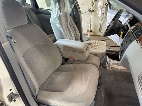 Used 2006 Buick LaCrosse CX FWD image 23