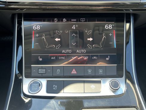 Used 2025 Audi Q7 2.0T Premium w/ Convenience Package AWD/4WD image 21