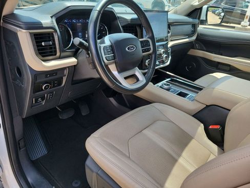 Used 2024 Ford Expedition Max Limited RWD image 10