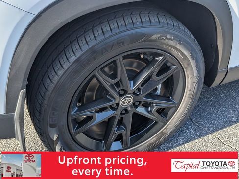 Used 2024 Toyota Grand Highlander Limited image 9