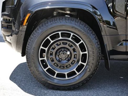 New 2026 Land Rover Defender 110 OCTA AWD/4WD image 7