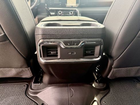 New 2025 GMC Sierra 3500 Denali w/ Denali Reserve Package image 28