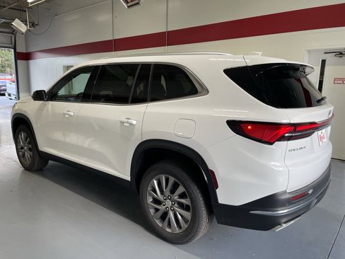 New 2026 Buick Enclave Preferred image 6