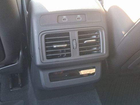 Used 2025 Audi SQ5 Premium Plus image 11