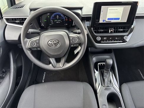 Used 2026 Toyota Corolla LE image 12