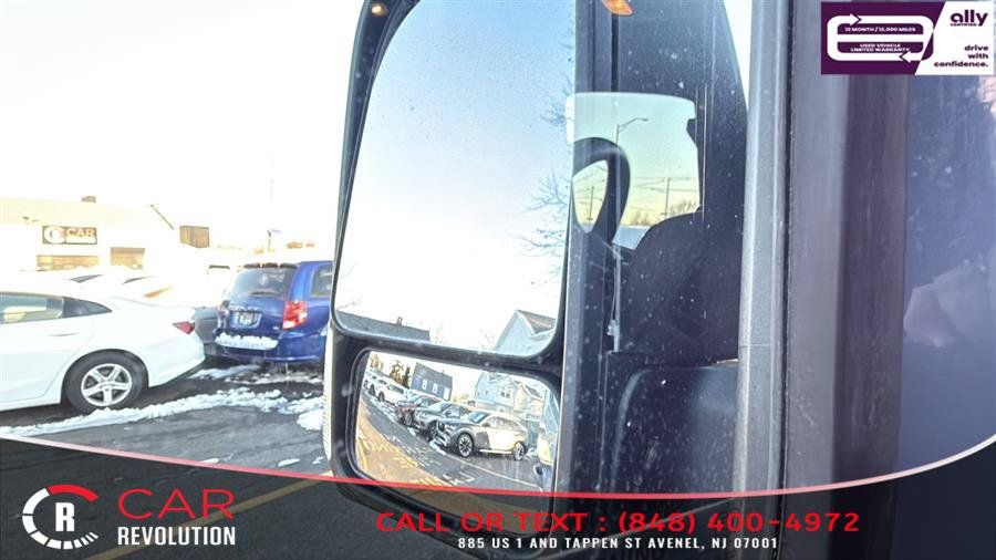 Used 2021 Mercedes-Benz Sprinter 2500 image 29