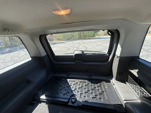 Used 2005 Ford Explorer Sport XLT image 18