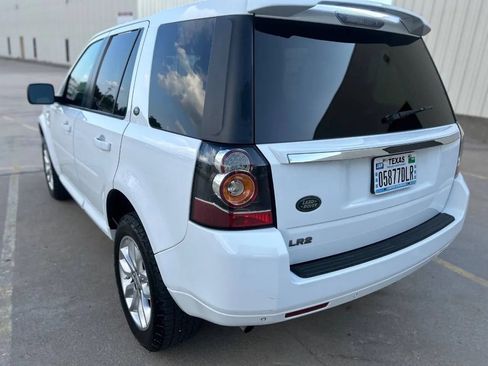 Used 2014 Land Rover LR2 HSE AWD/4WD image 8