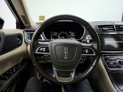 Used 2018 Lincoln Continental Reserve AWD/4WD image 18