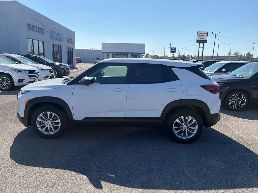 New 2026 Chevrolet TrailBlazer LS w/ LPO, Blackout Package FWD image 3