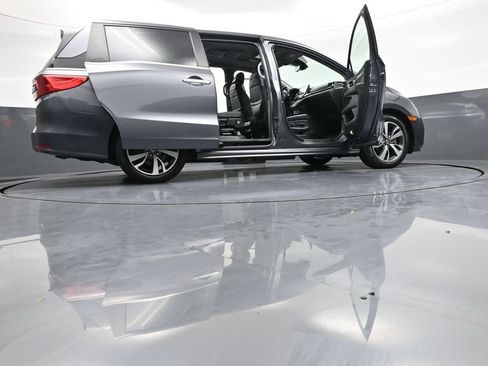 Certified 2024 Honda Odyssey Touring image 50