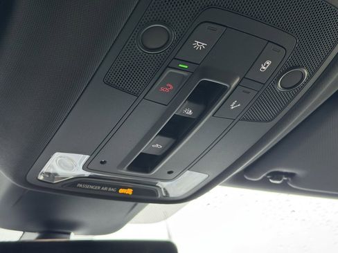 New 2025 Audi Q3 2.0T Premium image 36