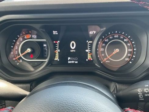 Certified 2025 Jeep Wrangler Unlimited Rubicon AWD/4WD image 16