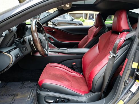 Used 2018 Lexus LC 500 Coupe w/ Sport Package RWD image 3