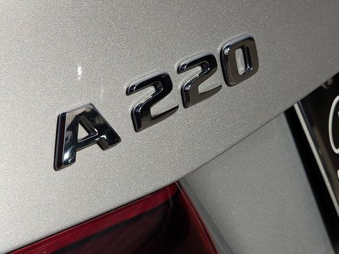 Used 2021 Mercedes-Benz A 220 image 10