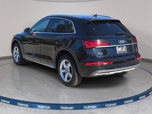 Used 2023 Audi Q5 2.0T Premium w/ Convenience Package image 6