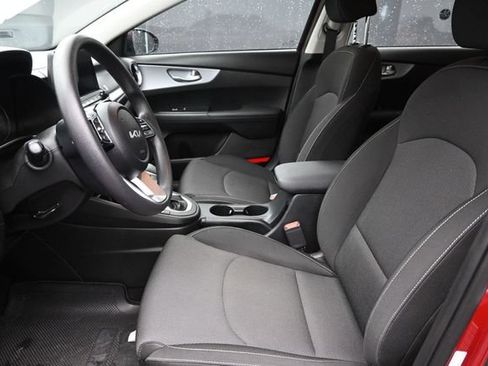 Used 2023 Kia Forte LXS FWD image 19