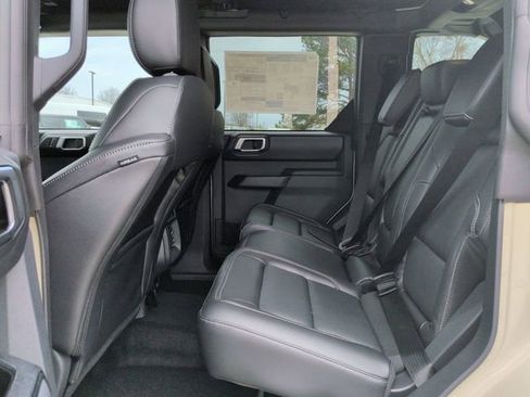 New 2025 Ford Bronco Outer Banks image 13