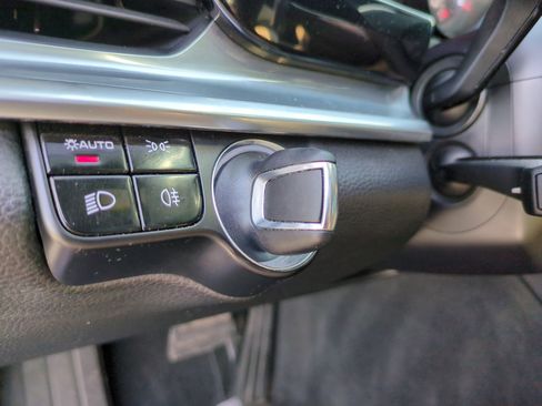 Used 2018 Porsche Panamera 4 image 20